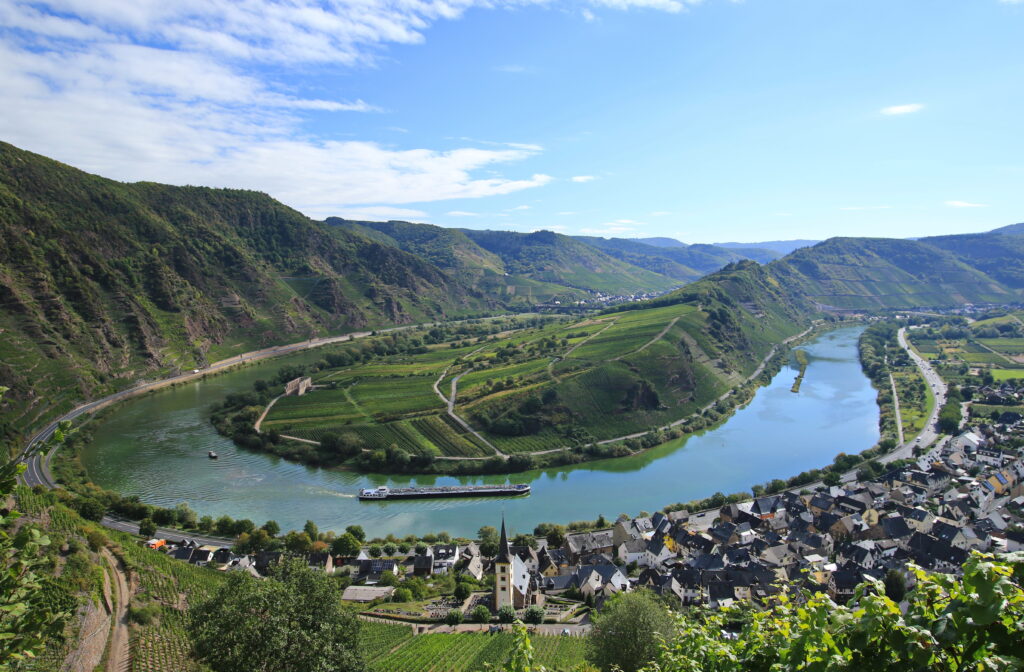 Méandre de la Moselle à Bremm et coteaux viticoles